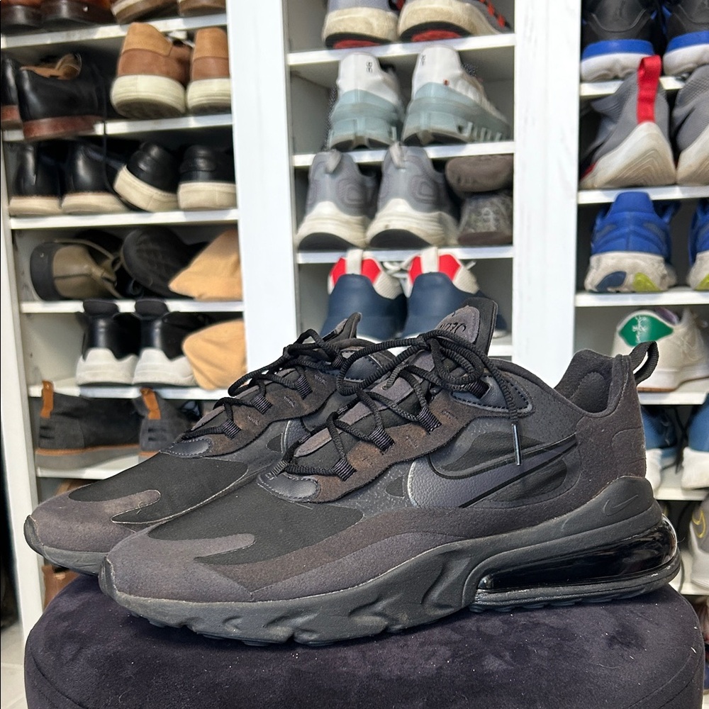 Nike Black Air Max 270 Sneakers